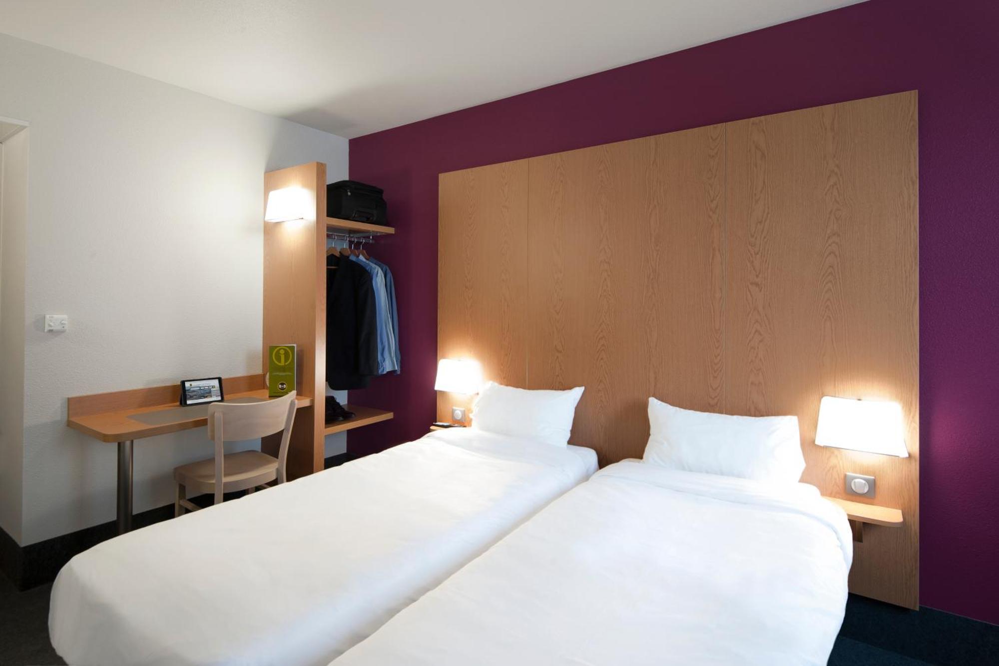 2 Adjacent Rooms (1 Double and 1 Twin),1224236512:JPEG